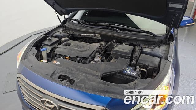 Hyundai LF Sonata Special, 2016 6