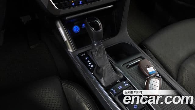 Hyundai LF Sonata Special, 2016 9