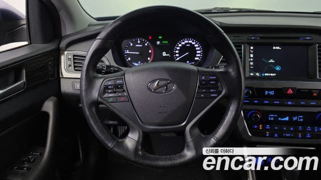 Hyundai LF Sonata Special, 2016 15