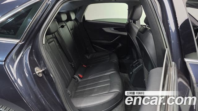 Audi A4 (B9), 2018 12