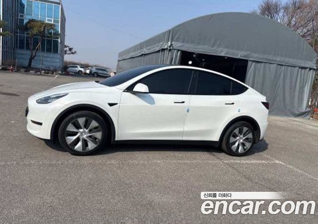Tesla модель Y Long Range AWD, 2022 все фото