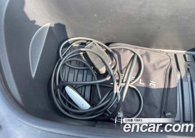 Tesla модель Y Long Range AWD, 2022 13