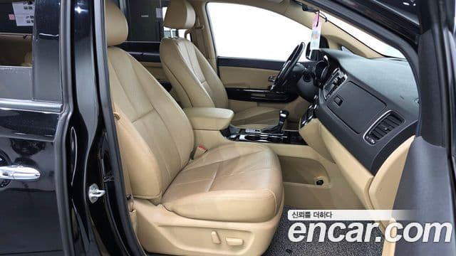 Kia The / новый New Carnival Special, 2019 10