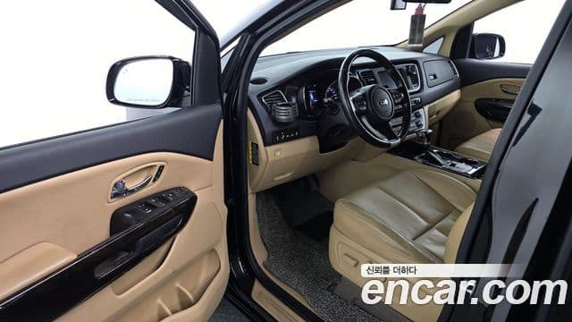 Kia The / новый New Carnival Special, 2019 11