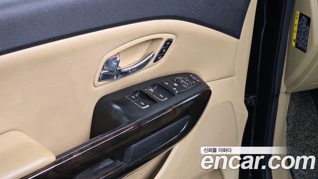 Kia The / новый New Carnival Special, 2019 17