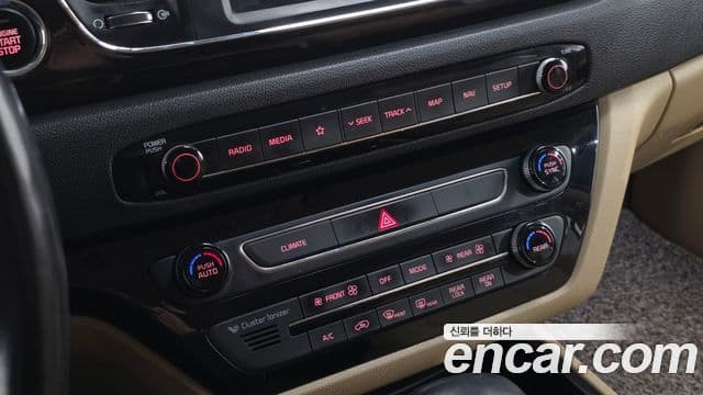 Kia The / новый New Carnival Special, 2019 18