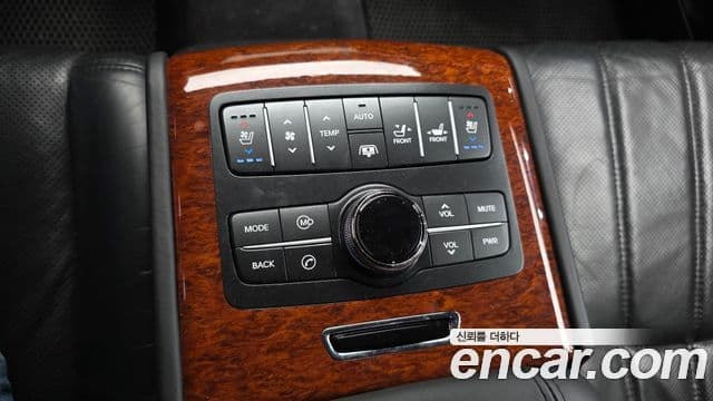 Hyundai Equus(новый кузов / новое поколение) Prestige VIP팩 II, 2011 18