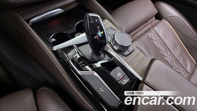 BMW 5시리즈 (G30) 520d xDrive Luxury Plus, 2019 9