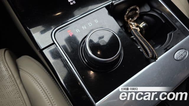 Land Rover Range Rover Velar 3.0 D300 R-Dynamic HSE, 2018 9