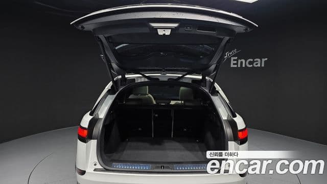 Land Rover Range Rover Velar 3.0 D300 R-Dynamic HSE, 2018 20