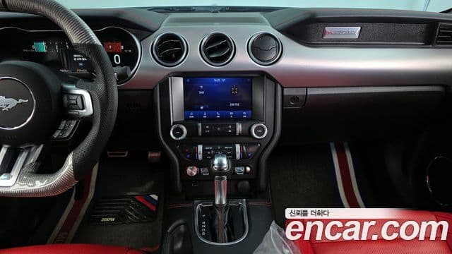 Ford Mustang купе, 2023 14