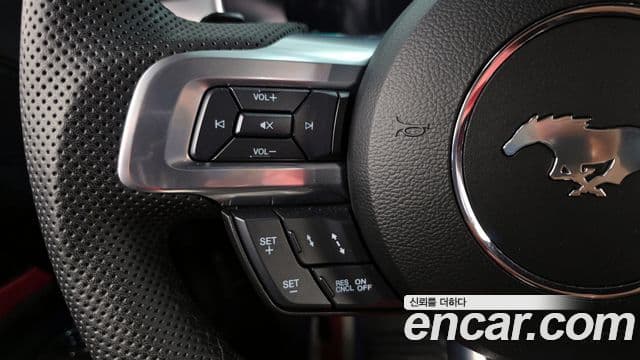 Ford Mustang купе, 2023 17