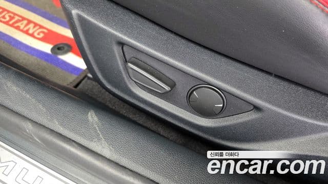 Ford Mustang купе, 2023 19