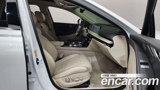 Genesis G80 (RG3) бензин 2.5 турбо AWD, 2025 11