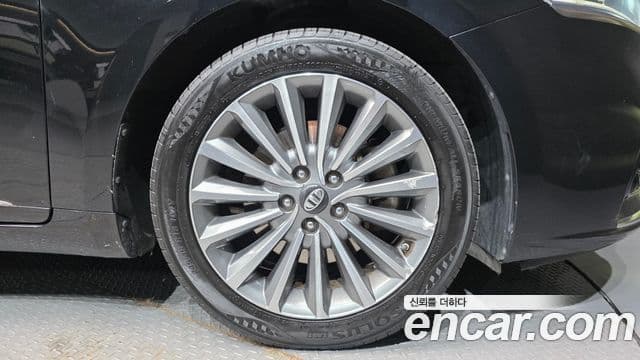 Kia All New K7 3.0 LPI Luxury (арендный автомобиль), 2018 все фото