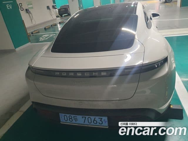 Porsche 타이칸 базовый, 2023 4