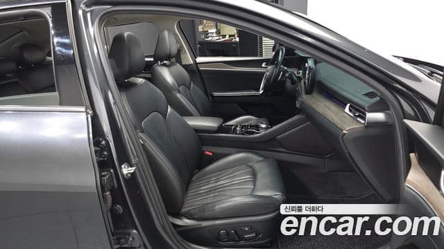 Kia K5 3세대 Signature, 2020 11