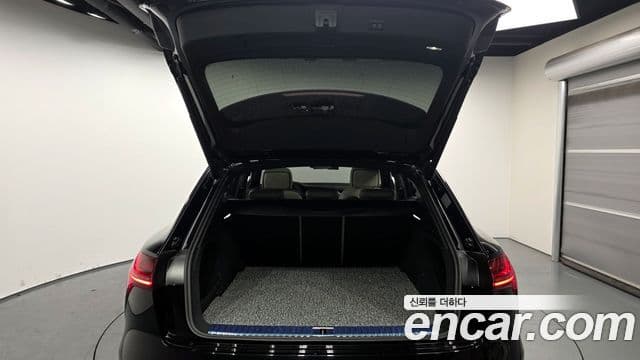 Audi e-Tron, 2022 20