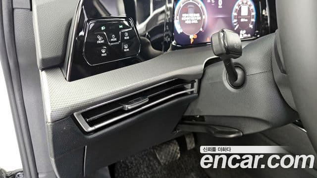 Volkswagen Гольф 8세대 Prestige, 2025 19
