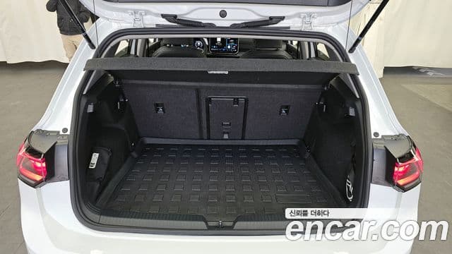 Volkswagen Гольф 8세대 Prestige, 2025 20