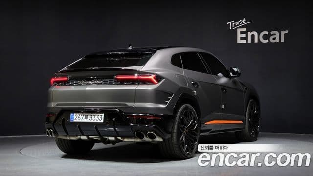 Lamborghini Urus 4.0 V8 SE, 2025 2