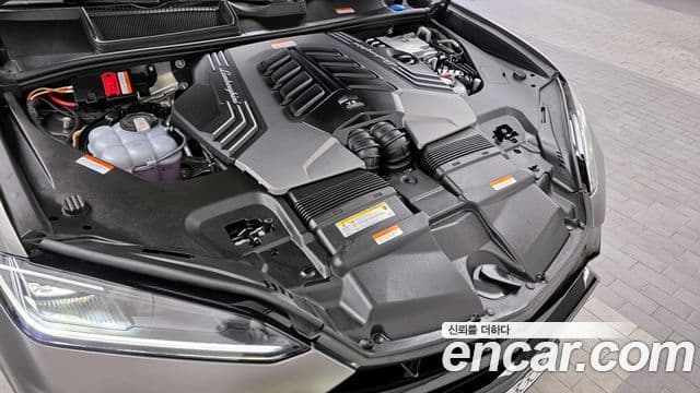 Lamborghini Urus 4.0 V8 SE, 2025 6