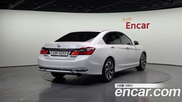 Honda 올뉴어코드 9세대, 2017 2