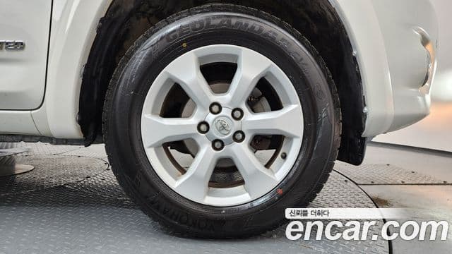 Toyota RAV4 3세대, 2012 все фото