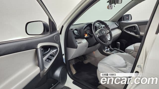 Toyota RAV4 3세대, 2012 10