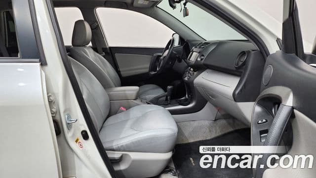 Toyota RAV4 3세대, 2012 11