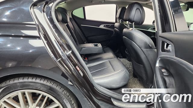 Genesis G70 Supreme, 2018 12