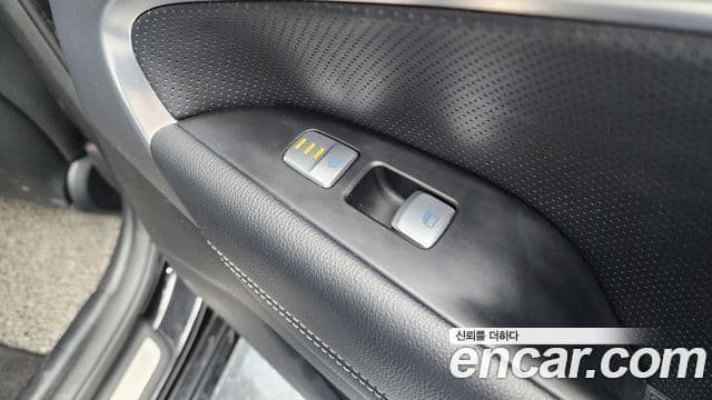 Genesis G70 Supreme, 2018 18