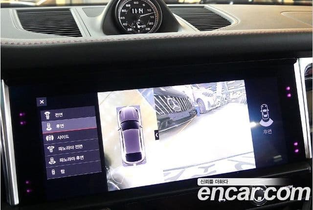 Porsche Macan 95B, 2024 12