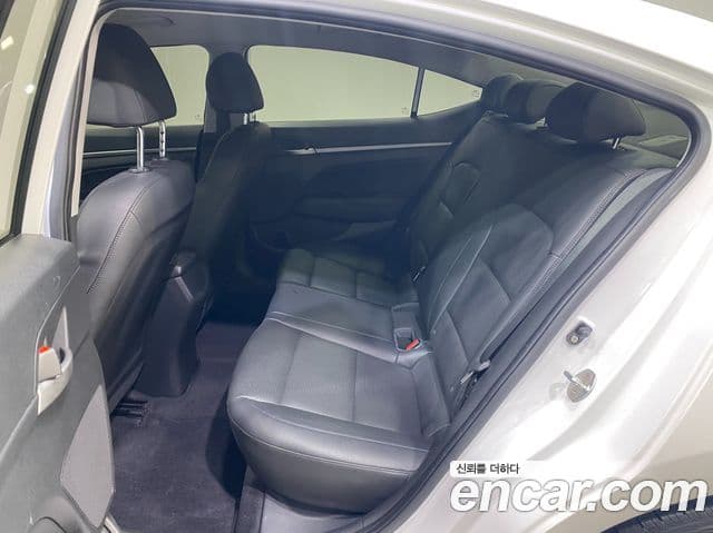 Hyundai Avante AD 1.6 GDI Value Plus, 2018 11