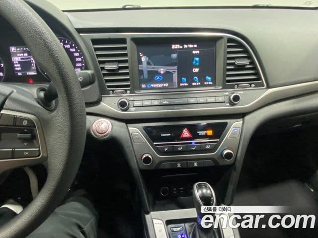 Hyundai Avante AD 1.6 GDI Value Plus, 2018 12