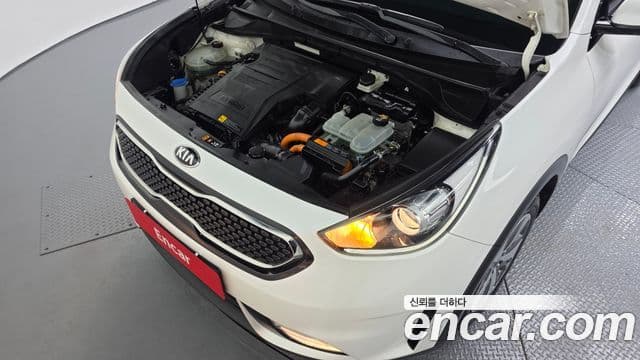 Kia Niro Prestige, 2017 6