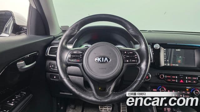Kia Niro Prestige, 2017 15