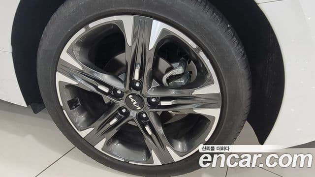 Kia K5 3세대 Signature, 2023 все фото