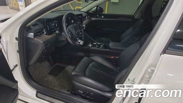 Kia K5 3세대 Signature, 2023 10
