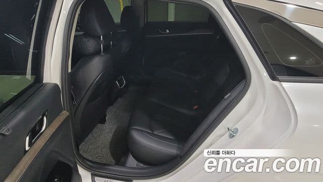 Kia K5 3세대 Signature, 2023 11