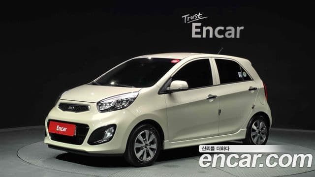 Kia All New Morning Deluxe Trendy, 2015 1