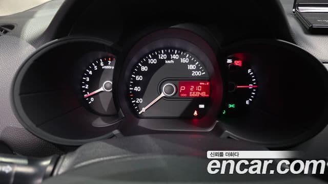 Kia All New Morning Deluxe Trendy, 2015 8