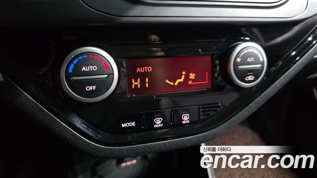 Kia All New Morning Deluxe Trendy, 2015 16