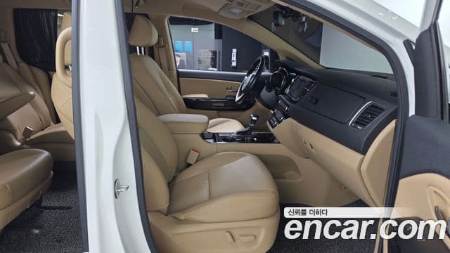 Kia The / новый New Carnival Prestige High Roof, 2019 11