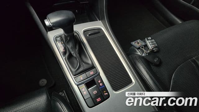 Kia K5 гибрид 2세대 Special, 2016 9