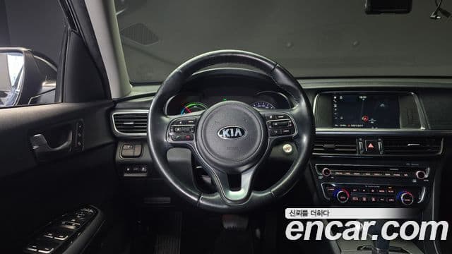 Kia K5 гибрид 2세대 Special, 2016 13