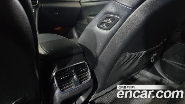 Kia K5 гибрид 2세대 Special, 2016 19