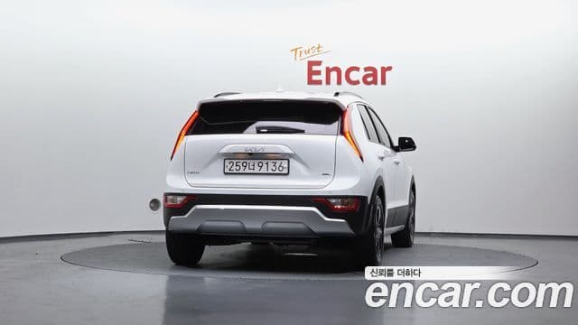 Kia D All New Niro Prestige, 2022 4