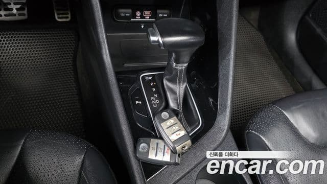 Kia Niro Noblesse, 2017 9