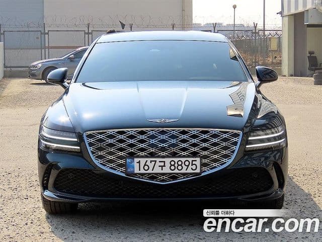 Genesis G80 (RG3) бензин 2.5 турбо AWD, 2025 1